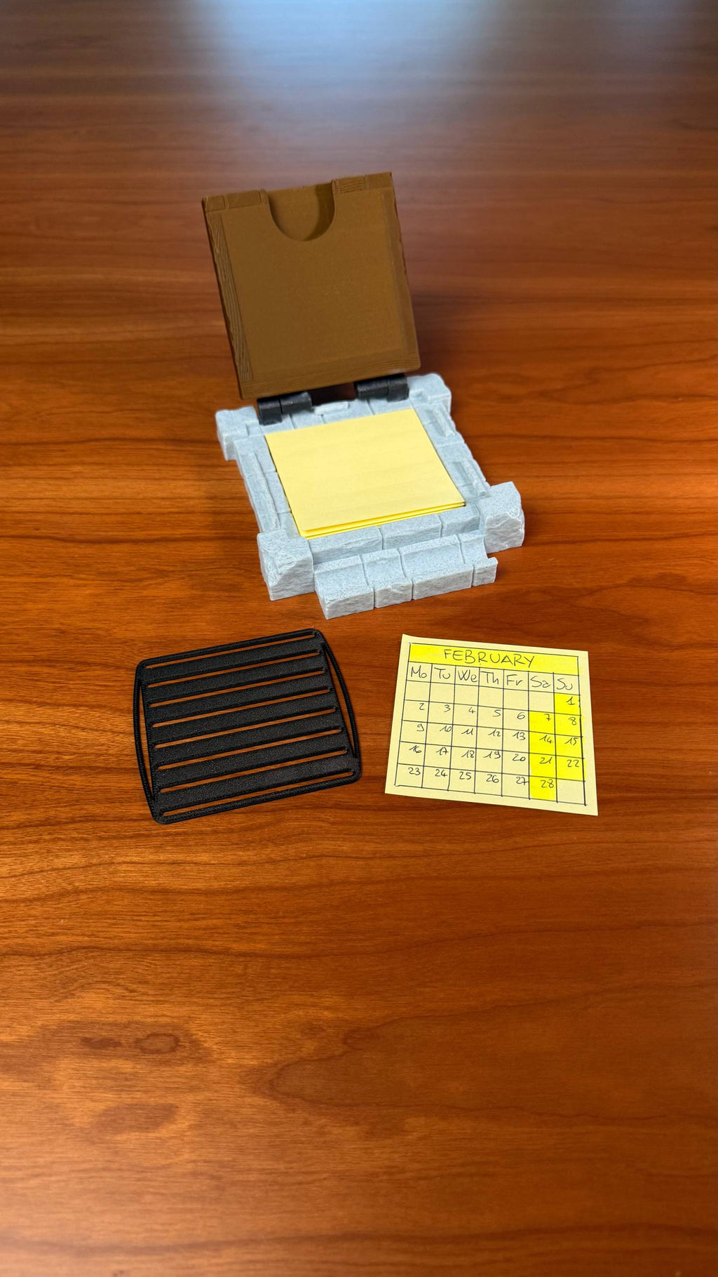 Pen and Post-It Note Holder with stencils