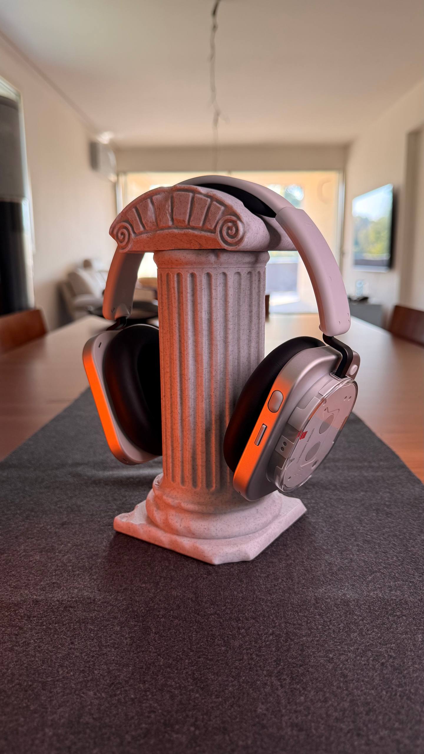 Music Pillar Heahphone Holder