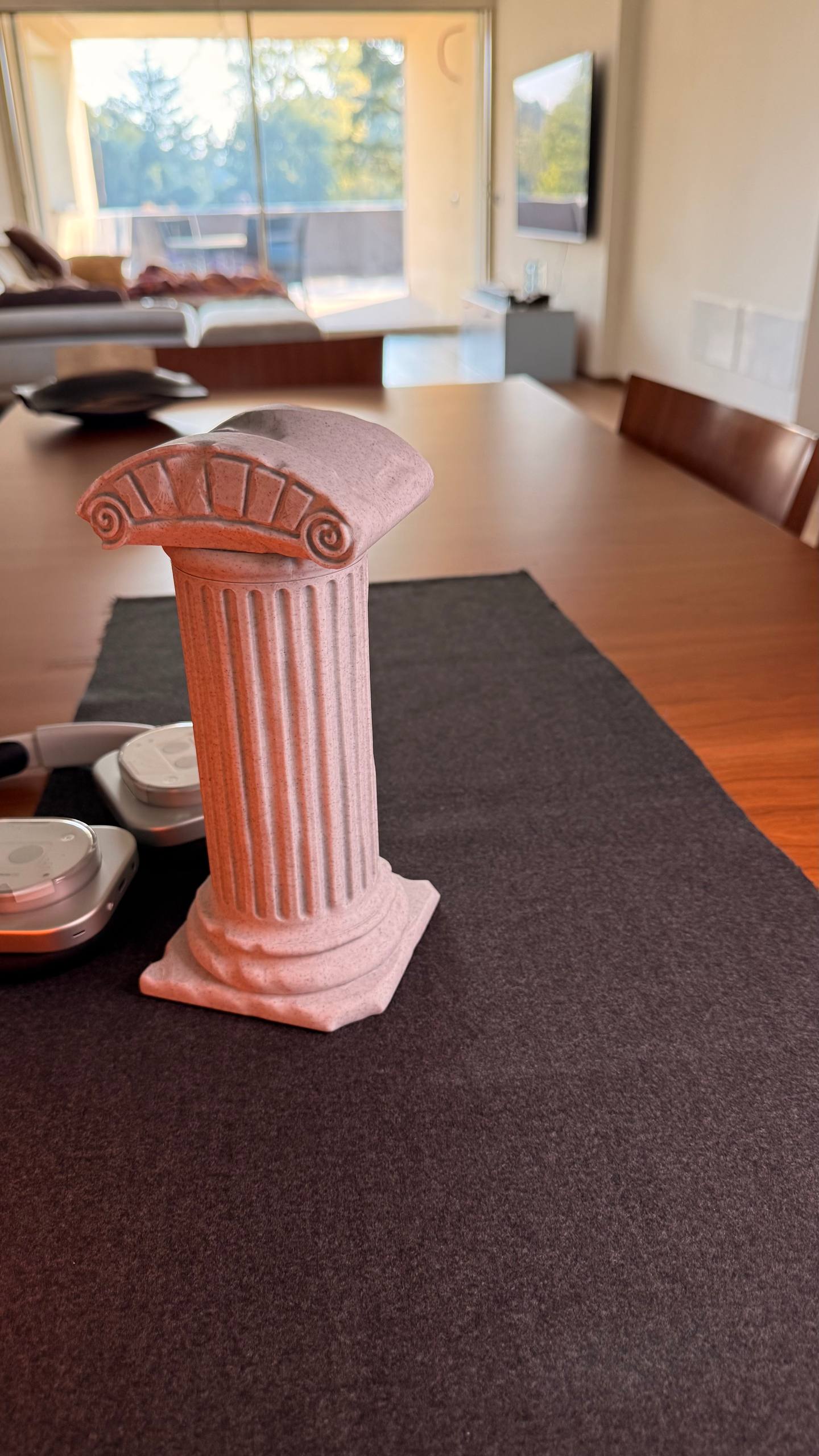 Music Pillar Heahphone Holder