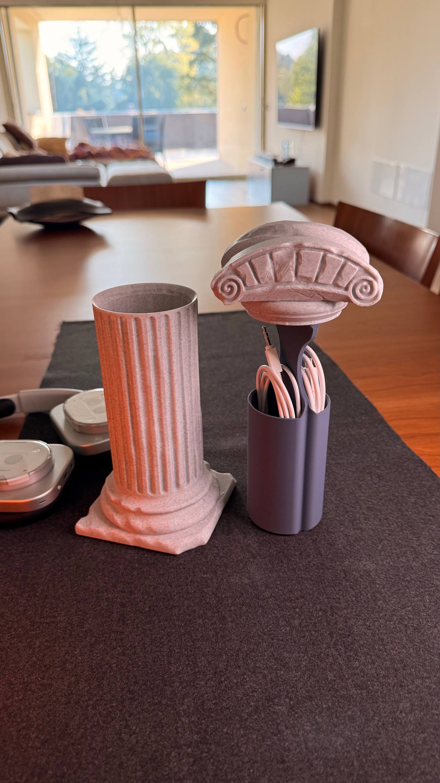 Music Pillar Heahphone Holder