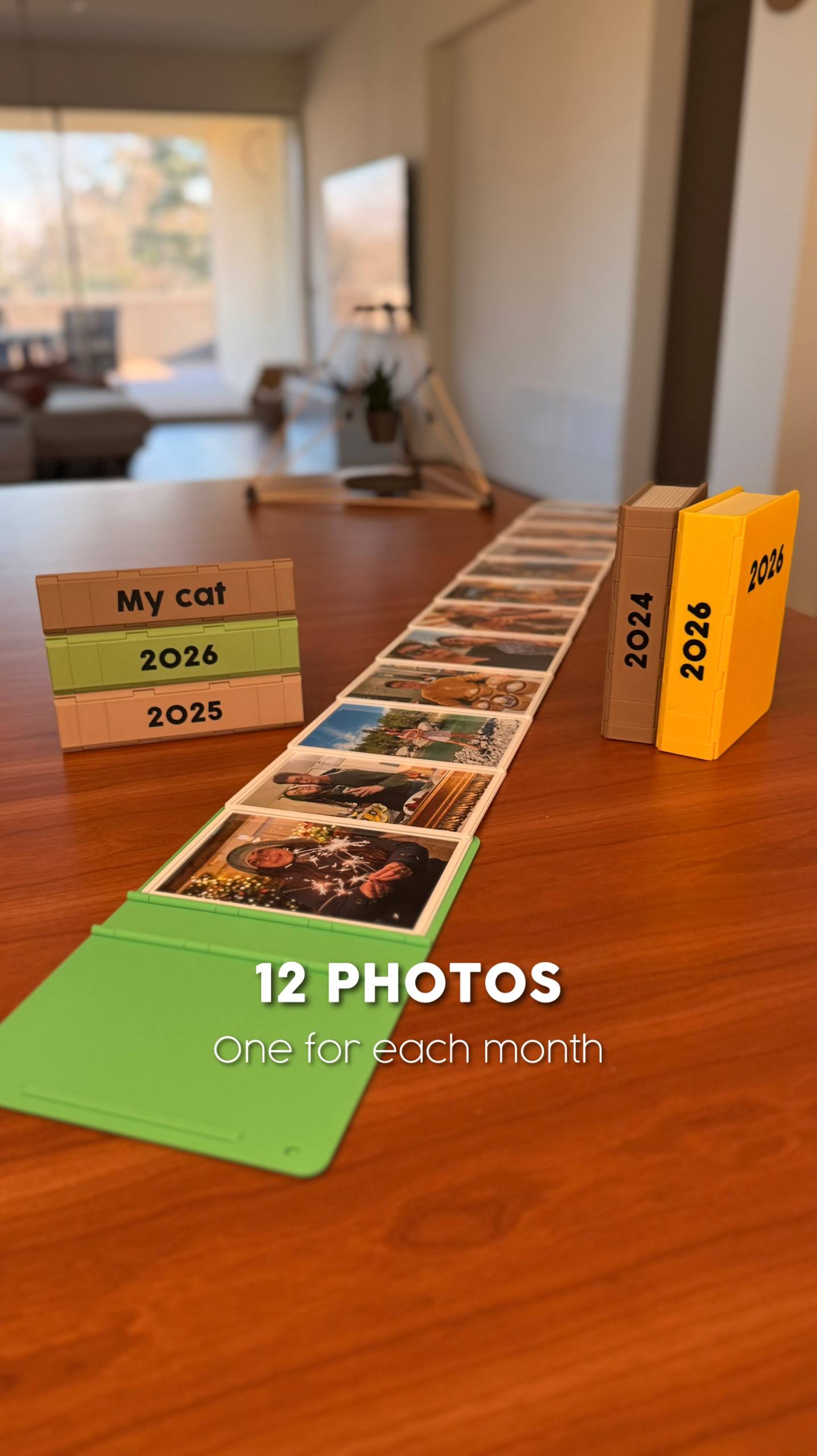 Year in Review Photo Album — Interactive Sliding 4x6 Memory Display (Holds 12)