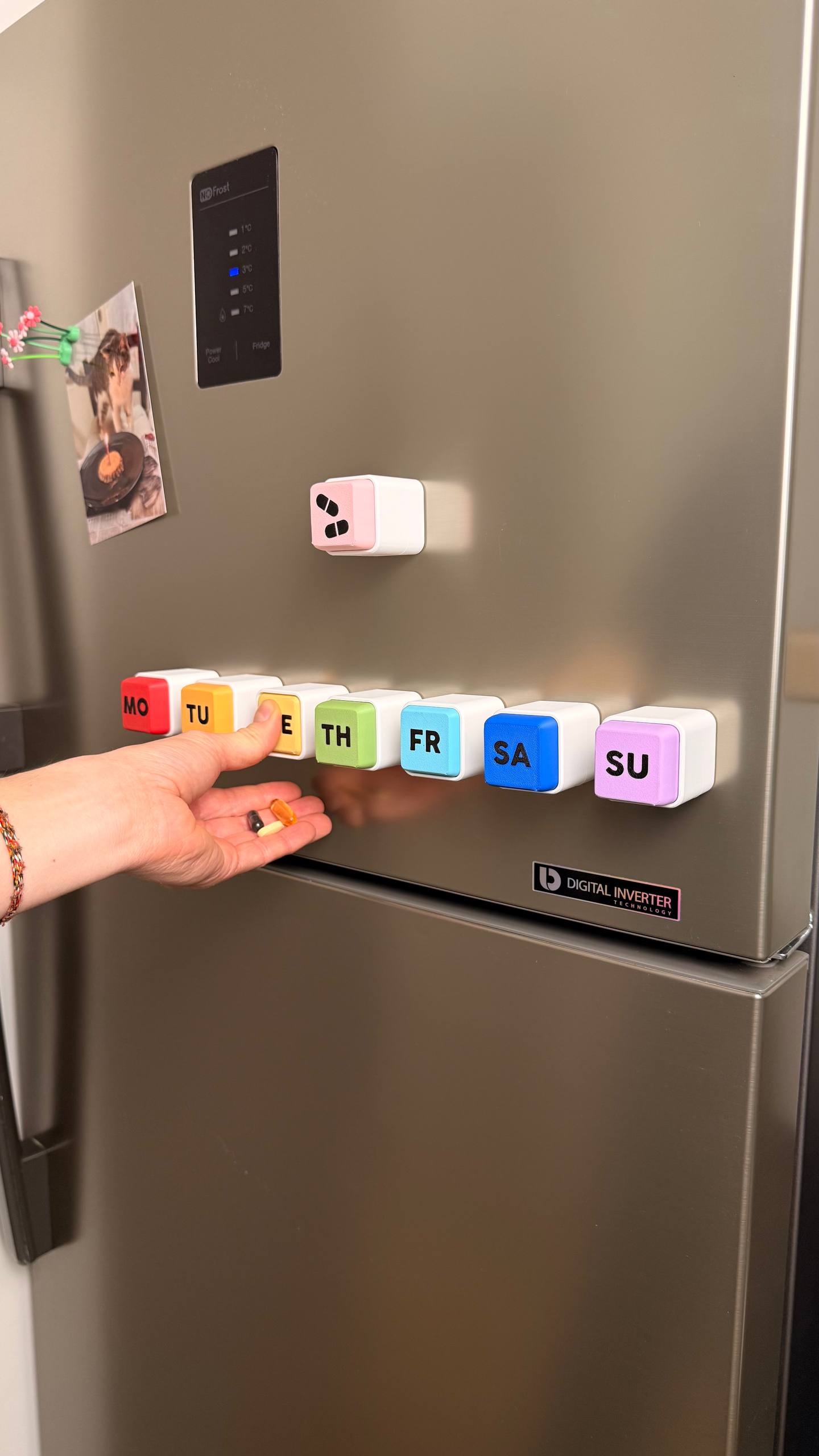 PILL PUSH Daily Pill Dispenser – Magnetic One-Push 3D Printed Medication Holder