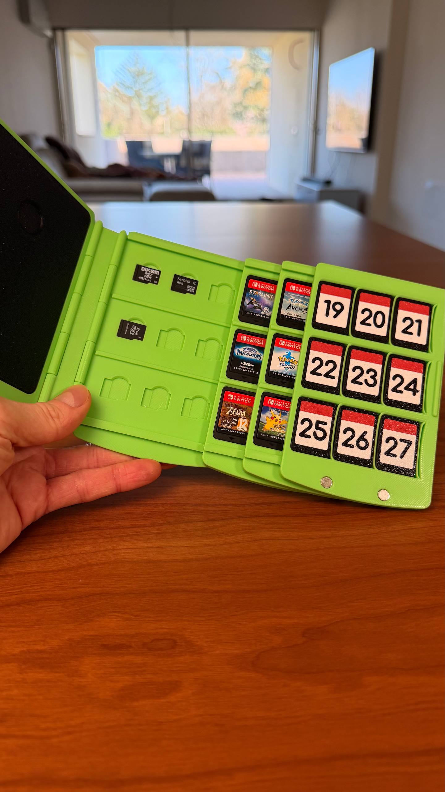 Gameboy Inspired Switch Game & Micro SD Card Holder