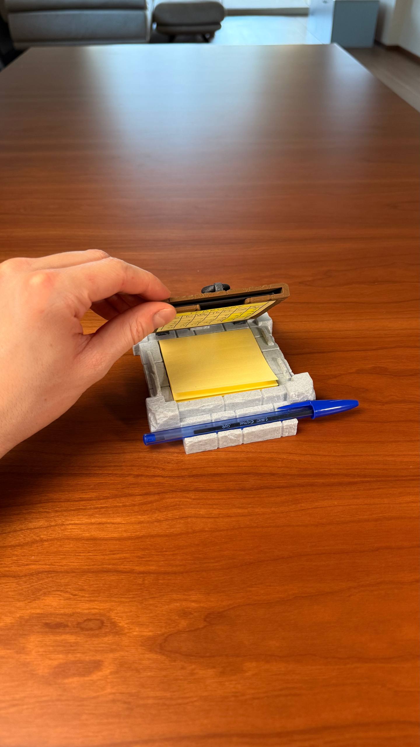 Pen and Post-It Note Holder with stencils