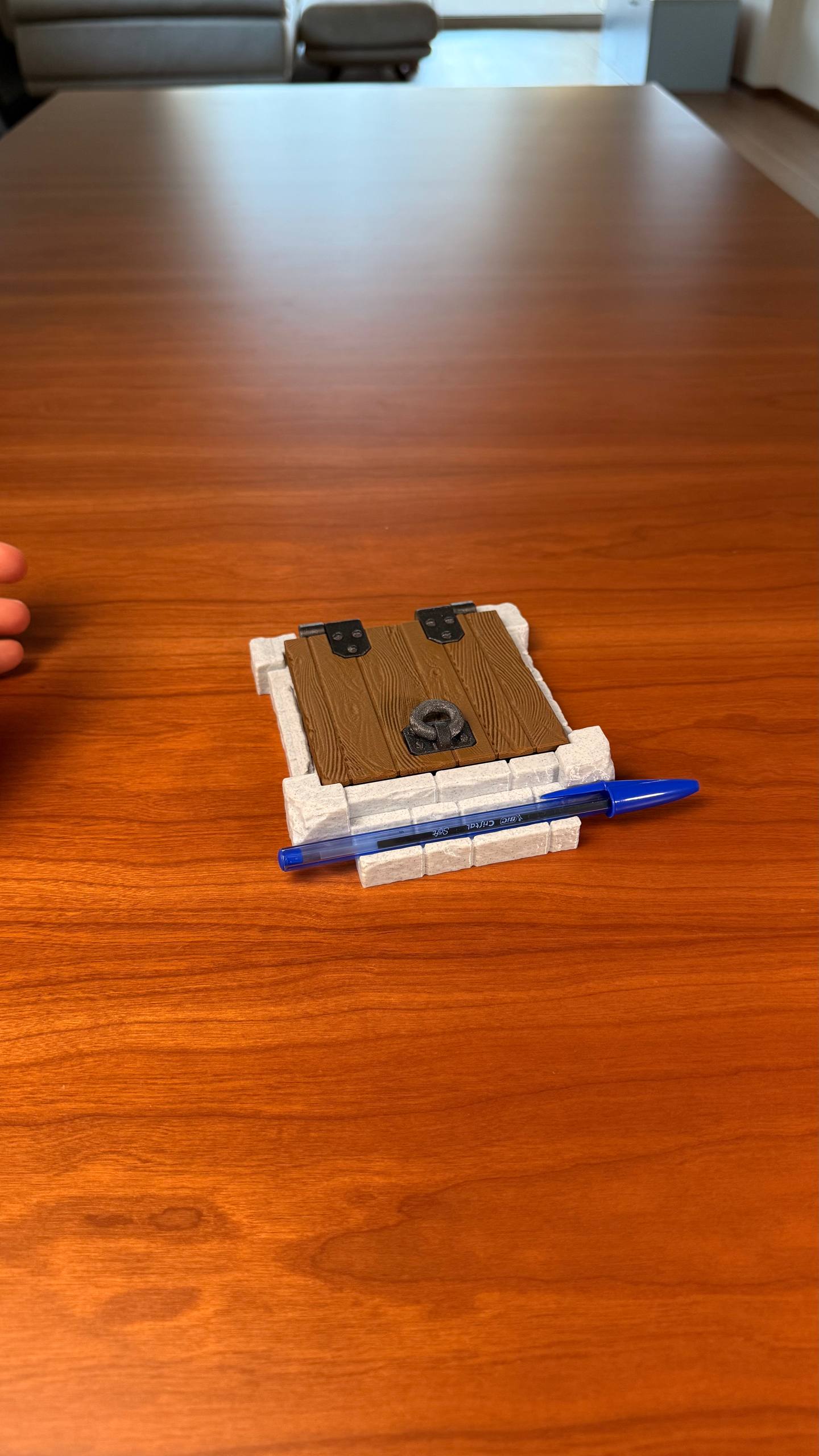 Pen and Post-It Note Holder with stencils