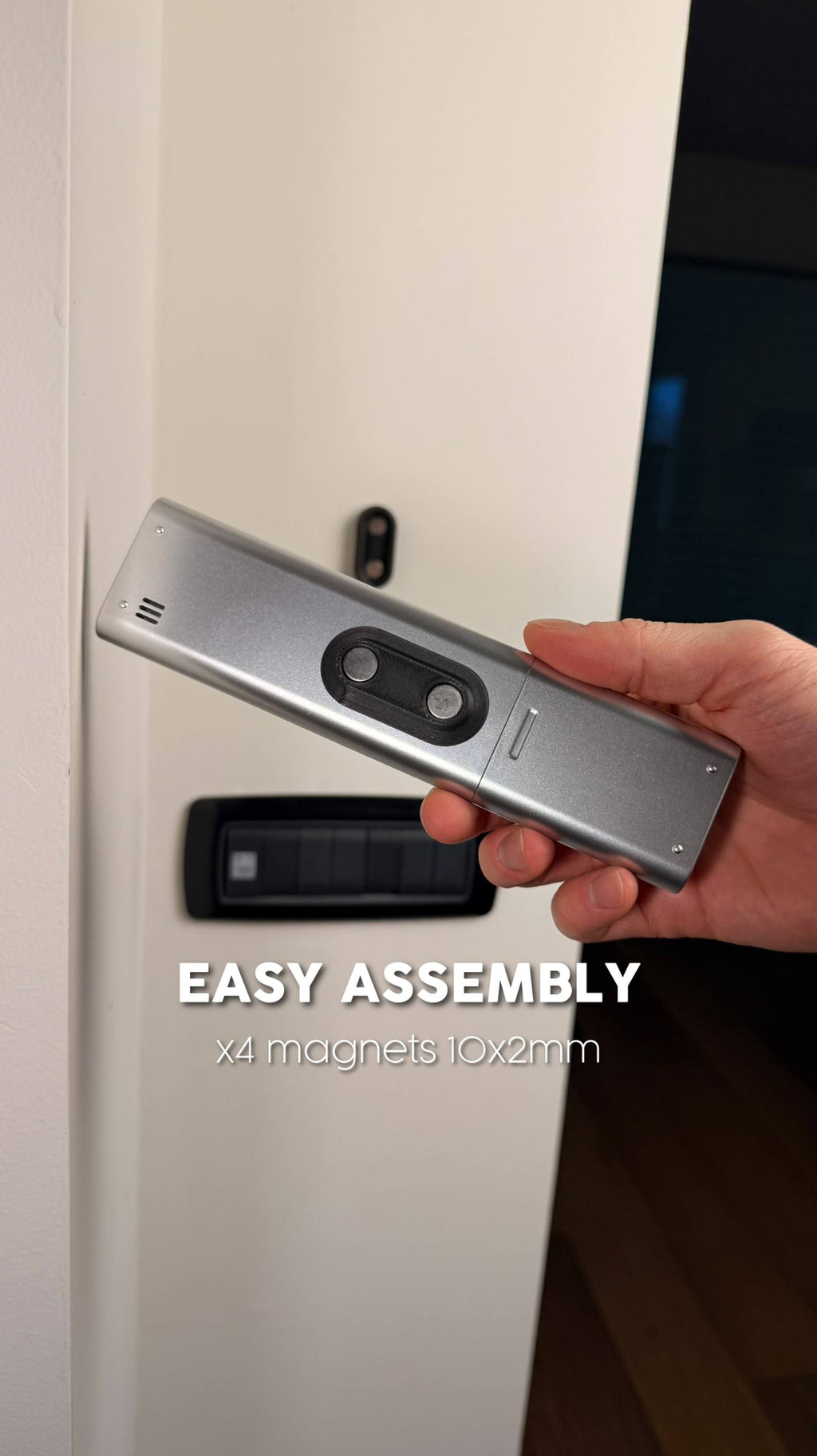 Snap click magnetic wall holder
