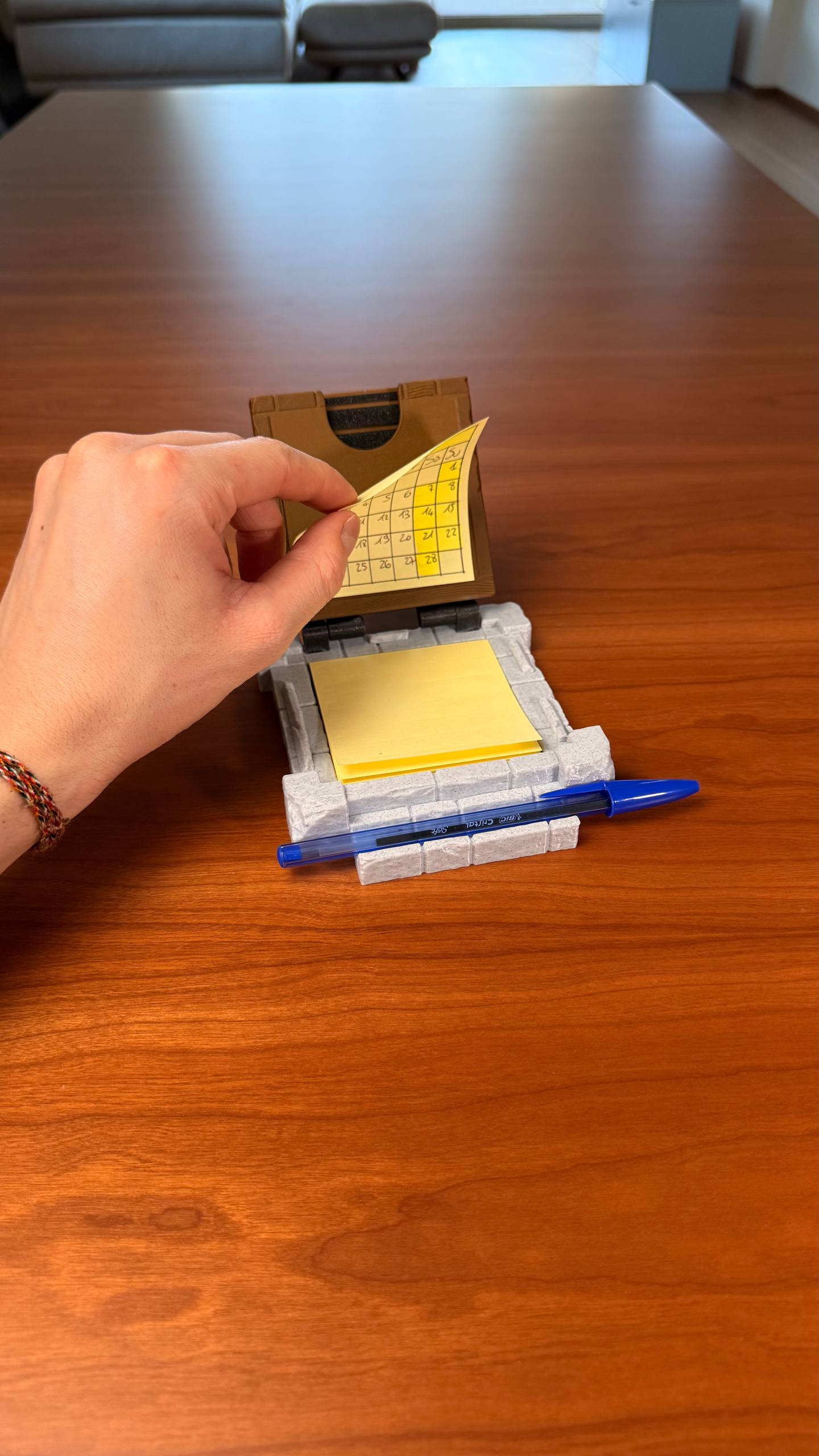 Pen and Post-It Note Holder with stencils