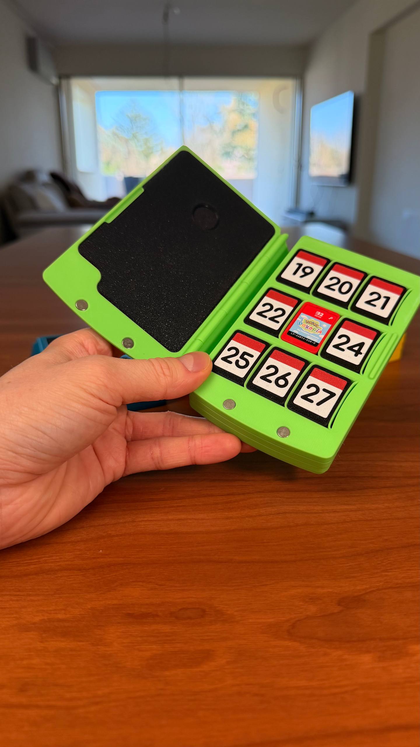 Gameboy Inspired Switch Game & Micro SD Card Holder