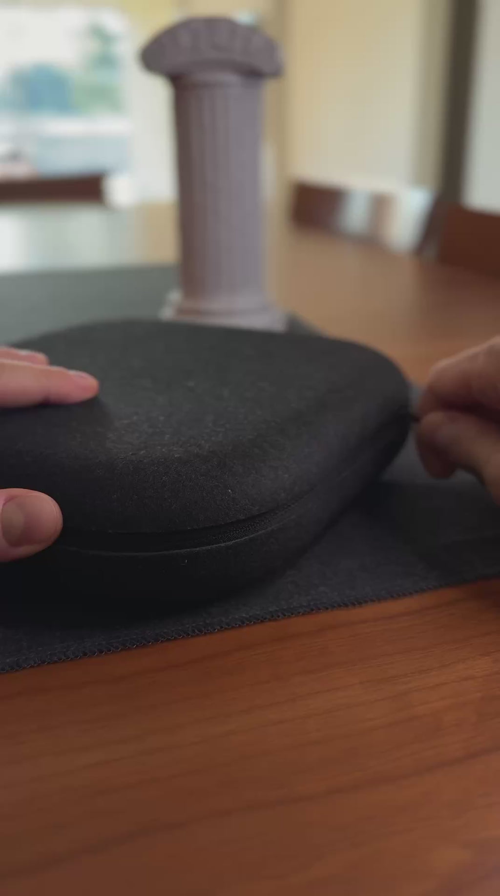 Music Pillar Heahphone Holder