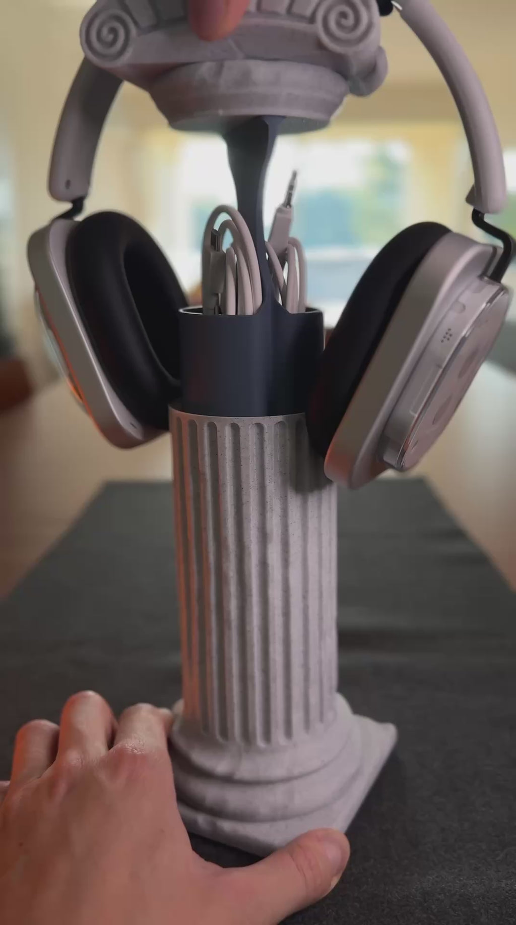 Music Pillar Heahphone Holder